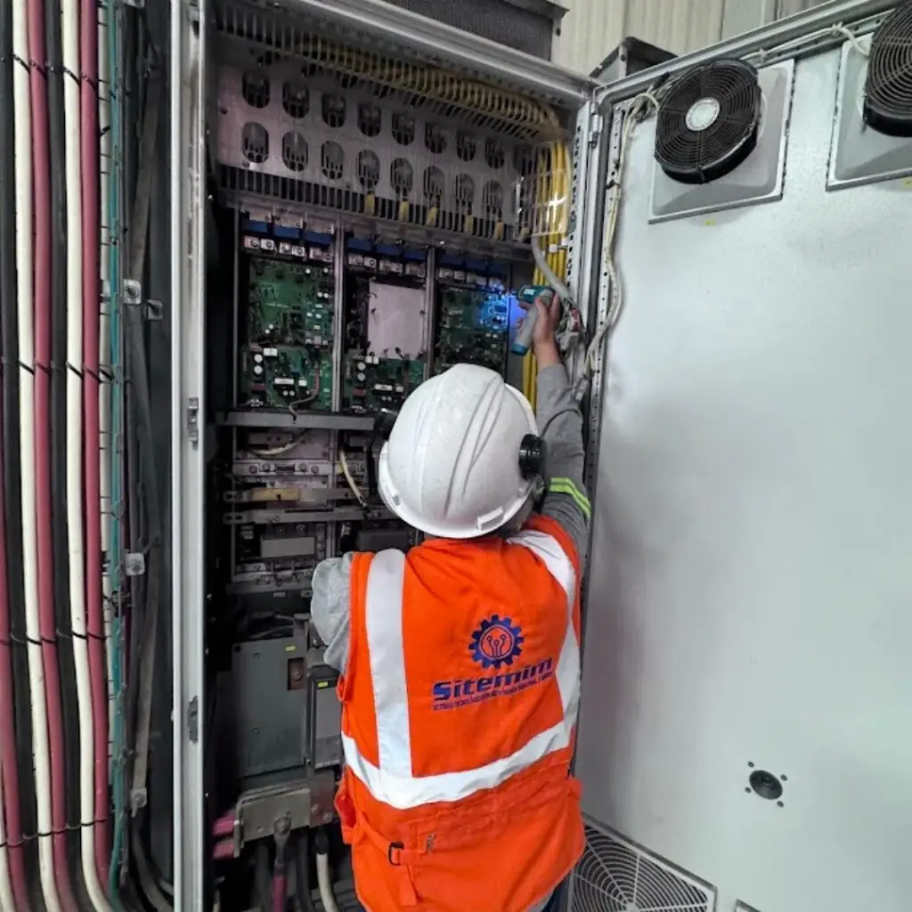 REPARACION DE VARIADOR SIEMENS MM440 DE 30HP (13)