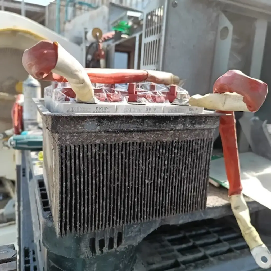 REPARACION DE VARIADOR SIEMENS MM440 DE 30HP (2)